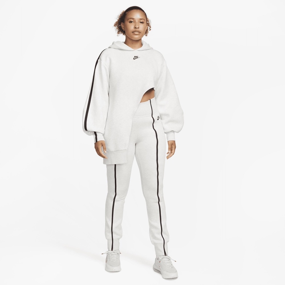 Nike Sportswear Tech Fleece Women's Oversized Asymmetrical Hoodie
